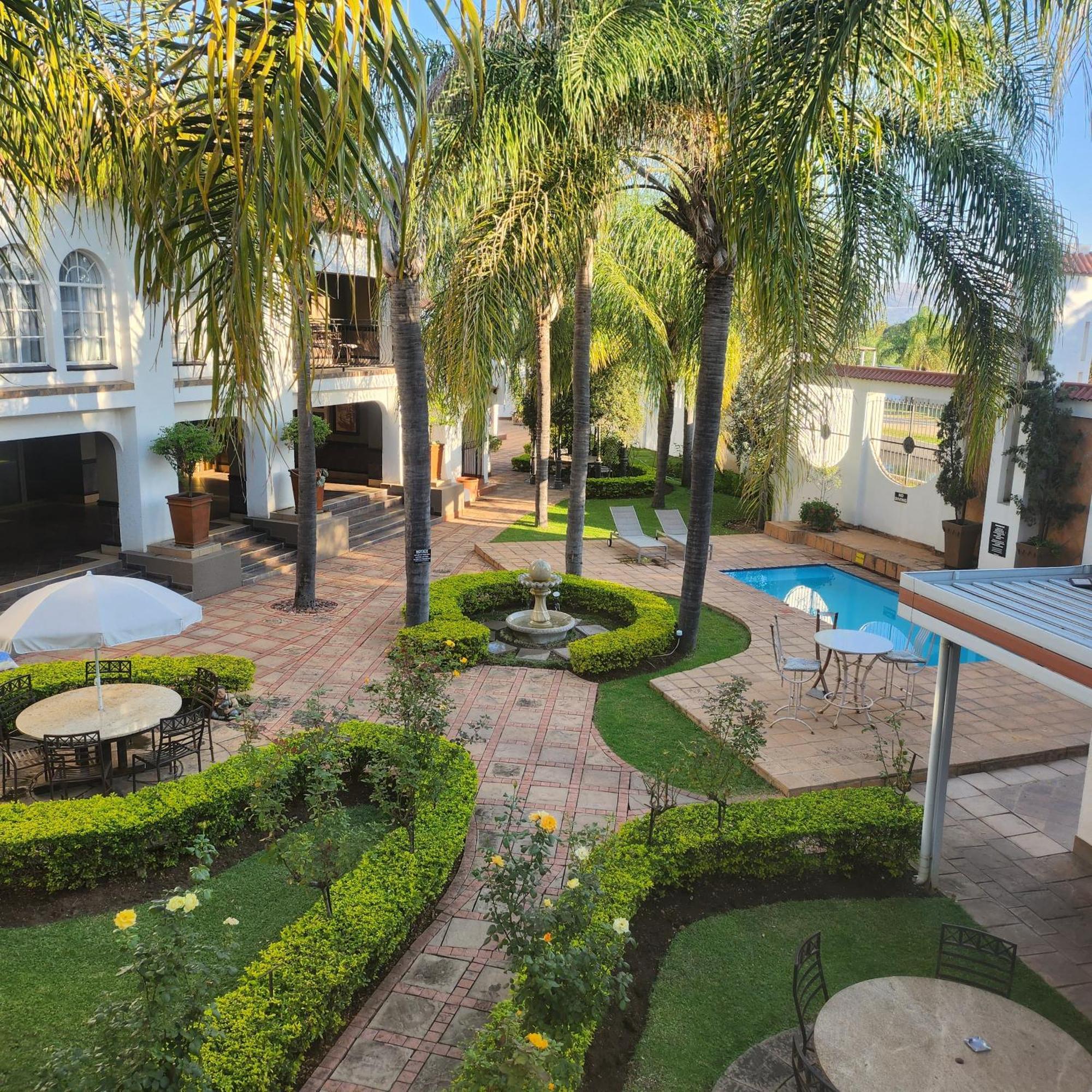 Casa Grande Guest Lodge Бритс Екстериор снимка