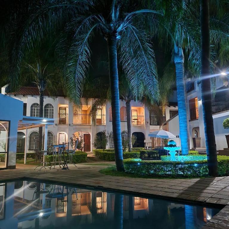 Casa Grande Guest Lodge Бритс Екстериор снимка