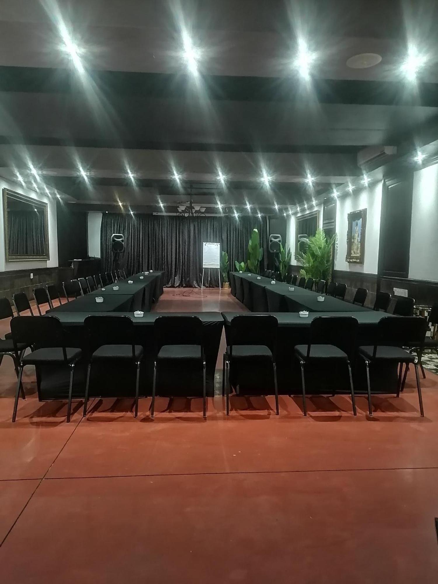 Casa Grande Guest Lodge Бритс Екстериор снимка